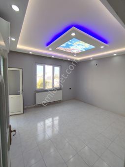 Kiralık 2+1 Daire Teraslı Mustakil Bakımlı Masrafsız