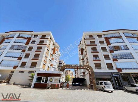 Karakayış Cd Şems Konutlarında 4+1 Lüks Site İçi Satılık Daire