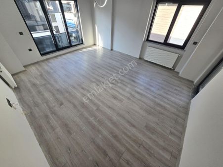 İkizçay'da Emsallerinin Çok Ötesinde Ebeveyn Banyolu 2+1 Daire