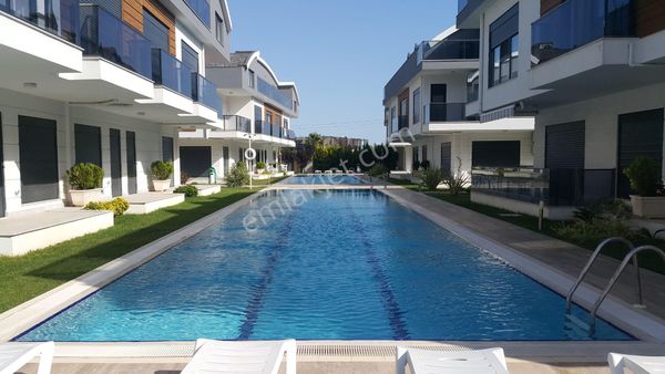 Güzeloba Turizm Yolu, Havuzlu Sitede 2+1 Mobilyalı Kiralık Daire