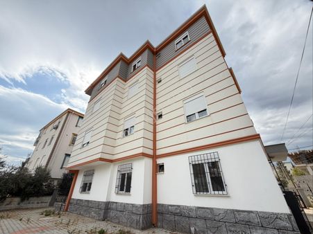 Habibler Mah. Kat Genişliği 2+1 Daire Nirvana Düğün Salonu Yanı