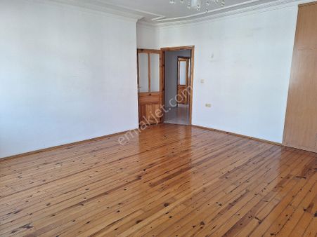 Kiralık 3+1 Daire Alanya Merkez Nufüs Dairesi Civarı