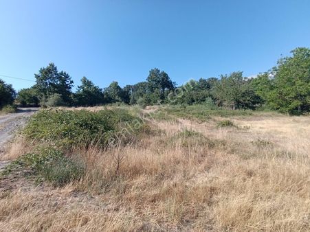 Küçükdelillerde Üç Cephesi Açık Satılık Arazi