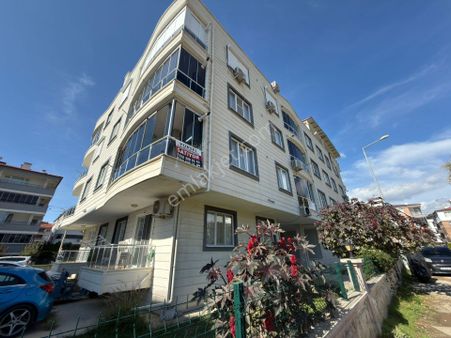 Yetkisi Yükselde Altınkumda Ön Cephe Satılık Doğalgazlı Geniş Arakat 2+1