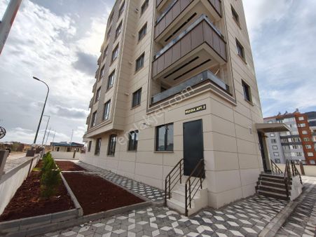 Kuruluş Gayrimenkul Güvencesiyle Karaköprü Doğukentte Satılık Sıfır 3+1