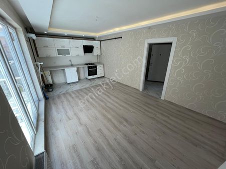 Karakaya Da 2+1 Kat Da Satılık Daıre