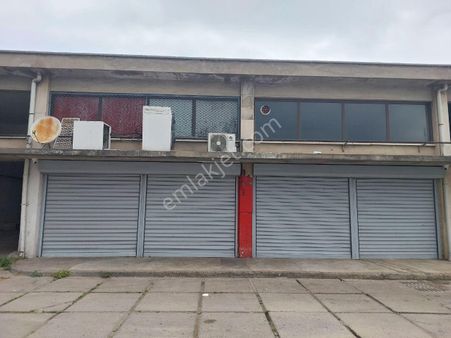 Otosansit Parçacılar.sitesi Büyükotoda Satılık 108m2 Köşe Dükkan