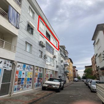 Hayri Avcıoğlu Gayrimenkul'den Mithatpaşa Caddesinde Satılık 3+1