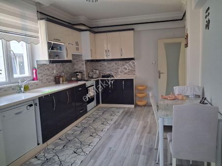 Çığır Emlak Mevlana Mah 150 Metre Mutfak Ayrı Salon 3 Yatak Odası