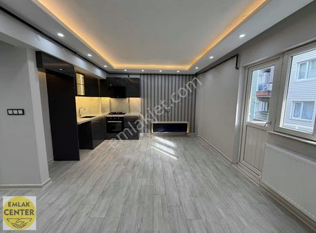 Emlak Center'dan Kuyualan Mah Satılık 3+1 Ara Kat Daire