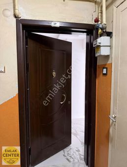 Emlak Center'dan Topçuasım Mah Satılık 3+1 Ara Kat Daire