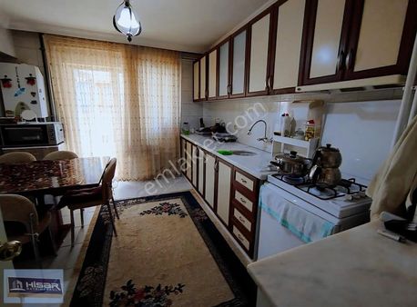 Hisar'dan Öveçler Cad Yanı 3+1 Otoparklı Bakımlı Geniş Metrajlı