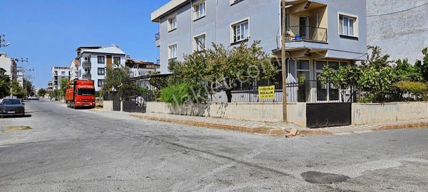 Ayverdi Emlak Dan Prestij Cad Yakını 70+70 M² Dükkan