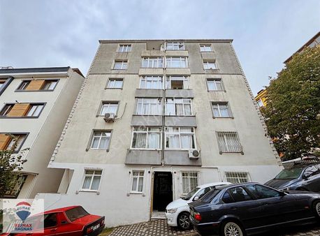 İkbal Caddesine Yakın Merkezi Konumda Boş 2+1 Satılık Daire