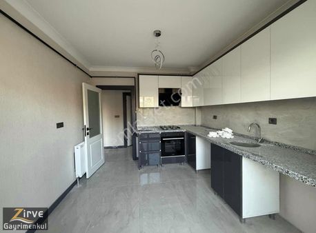 Zirve'den Yeşiltepe Mahallesi 2+1 Katta Masrafsız Satılık Daire!