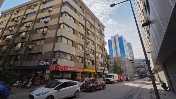 Alsancak'ta Satılık Ofis