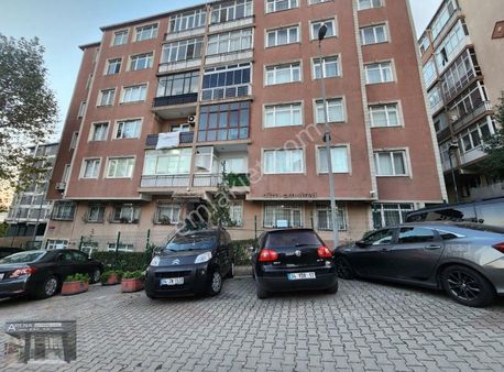 Sefaköy Teyfikbey Mah. 3+1 110m2 Butik Site İçinde Yüksek Giriş