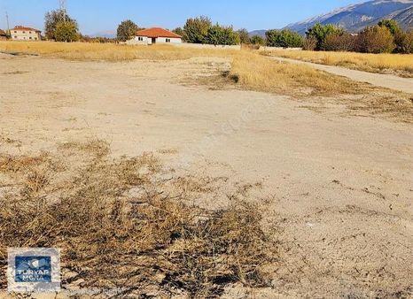 Isparta/senirkent/kıbrıs Mahallesi'nde 480 M2 İmarlı Arsa