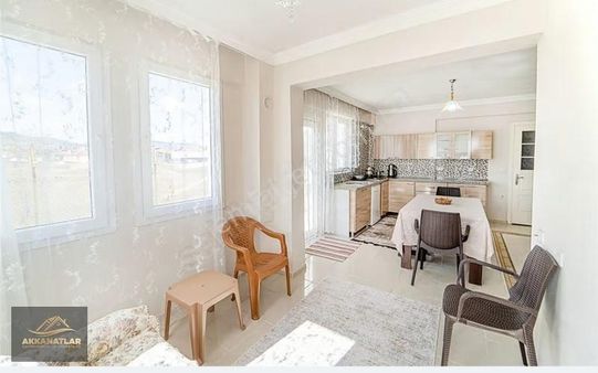 Karaçulha(çalıca')da 3+1 Geniş Eşyalı Daire