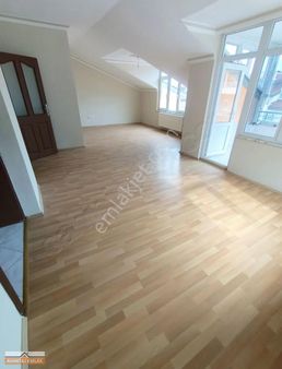 Sahincili Mahallesinde Kiralık 160 M2 3+1 Beton Çatı Kat