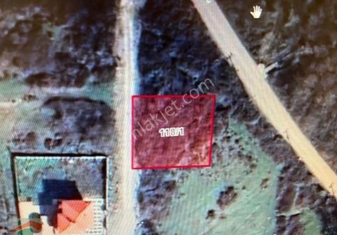 Mugada Deniz Sahili 600 M2 Arsa