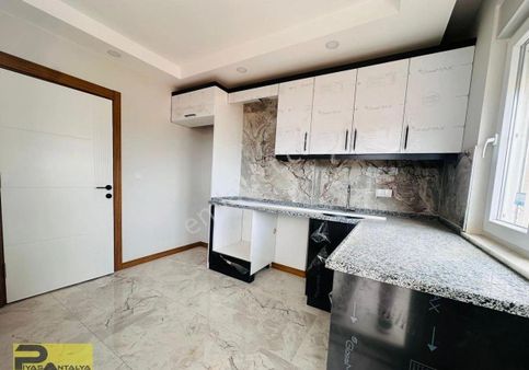 Katta 2+1 Ayrı Mutfaklı Asansörlü Fırsat Daire