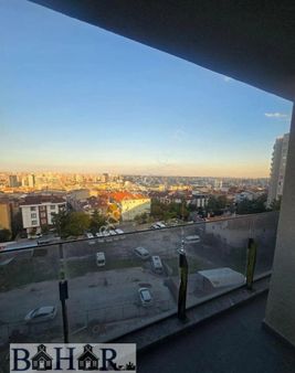 İstanbul Halkalı Şehir Merkezinde Teraslı Sıfır Kiralık 1+1 Daire