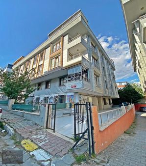 Beylikdüzü Kavaklı Merkezi Konumda Kiralık 2+1 Daire