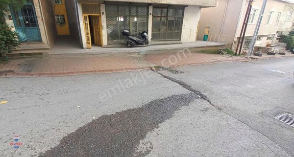 Ataşehir Mimar Sinan'da Önüne Araç Yanaşır Çok Amaçlı 225 M²