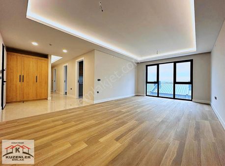 Kuzenler'den Havaalanı Yolunda Güvenlikli Sitede Ultra Lüks 3+1_