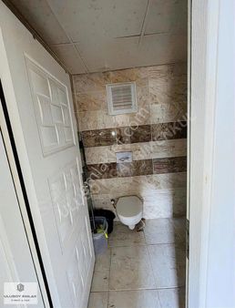 Ahatlıda Kiracısız 2+1 Yüksek Giriş Ayrı Mutfaklı Satılık Daire