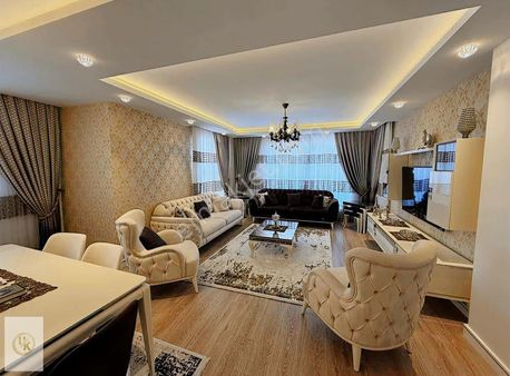 Mersin Yenişehir'de Lüks Site İçi Bagımsız Mutfak 4+1 Satılık