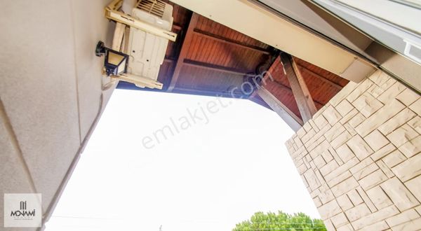 Urla Atatürk Mh 205 M2 Arsalı 3+1 168m2 Verandalar Bahçeler