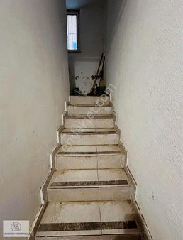 Yüksek Cirolu Fast Food Dükkanı