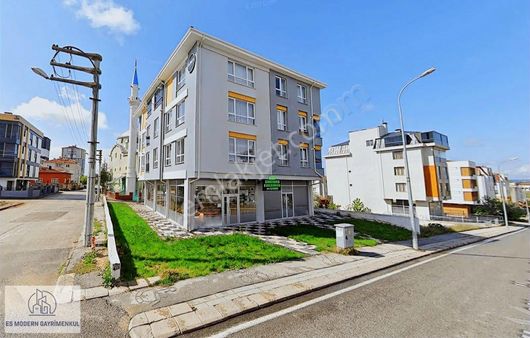 Çamlıca Mahallesi Gündüz Ökçün Bulvarı Satılık 200 M2 İşyeri