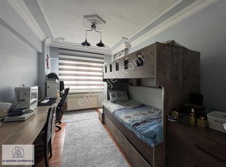 Kırım Cd. Yakını Mükemmel Konumda 3+1 Fırsat Daire