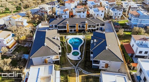 Odin' Pelitköy Adyar Mevki Denize 300mt Mesafe Havuzlu Site 2+1