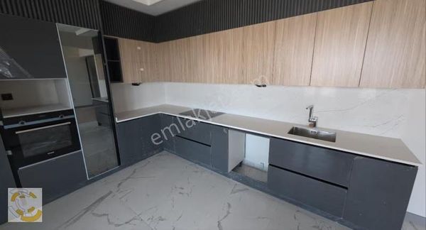 Primera Alacaatlı Satılık 5+1 Daire