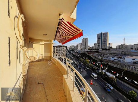 Ana Cadde Üzeri Satılık 4+1 Daire