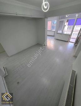 Otogara Bayram Yerine Çınara Yürüme Mesafesinde Geniş Daire