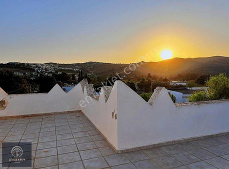 Bitez'de Köyiçi'ne 100 Metre Mesafede Bahçeli 3+1 Daire.