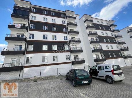 Üniversite Civari 2+1 Sıfır Ara Kat- Kombisi Aboneliği Var