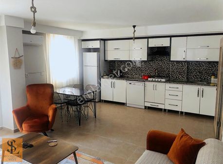 Sarımsaklı Merkez'de - Denize Çok Yakın 1+1 Eşyalı Kiralık Daire