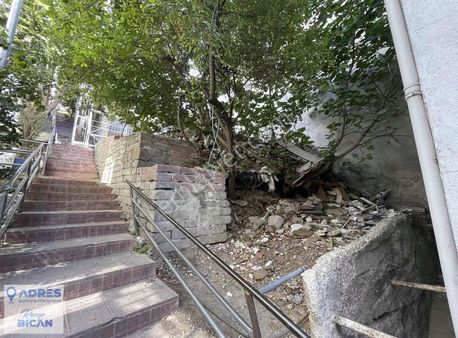 Kağıthane Yahya Kemal Mahallesinde Satılık Kupon Arsa 92 M2