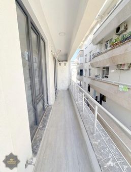 Ordu Caddesnde K.otoparklı Ana Cadde E.banyolu Kiralık 2+1 Daire