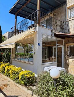 Torba'da Ortak Havuzlu Sitede Bahçe Kat Daire