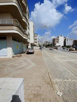 Aras**batı Mevlana Da Kiralık Köşebaşı 140 M2 Dükkan