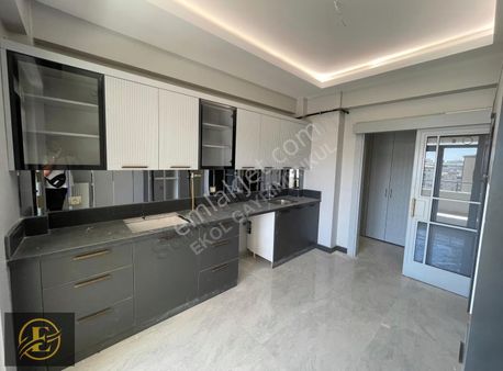 Ekol'den Bölgenin En Güzel Sitesinde Oturuma Hazır Harika 2+1