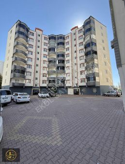 Ekol'den Yeni Boyanmış Masrafsız Geniş Çift Balkonlu Arakat 3+1