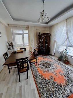 Erenler Mahallesinde Acil Satılık 3+1 Son Kat Daire